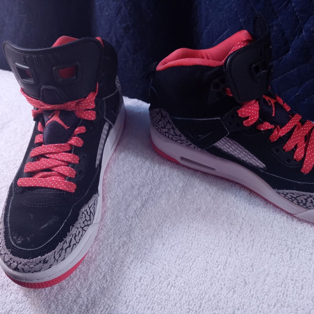 Womens high too jordan